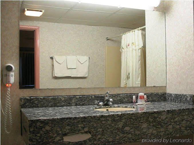 Red Carpet Inn Williamstown Δωμάτιο φωτογραφία